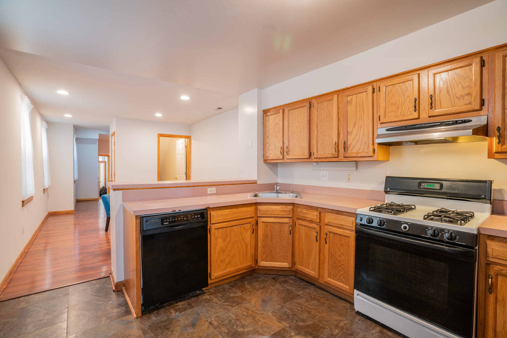 Kitchen - 505 North Washington Street