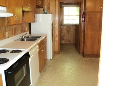 Building Photo - 549 Thorpe St