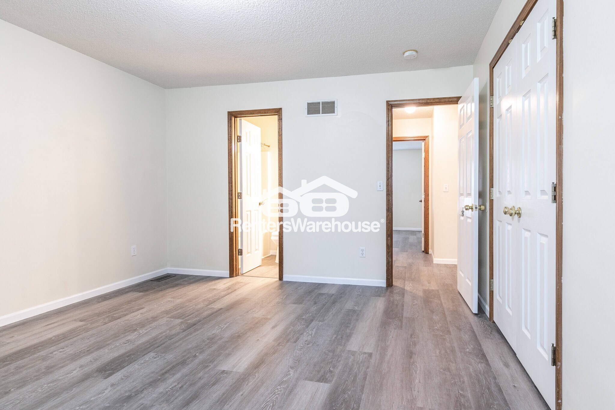 Building Photo - 1500 Galway Ct