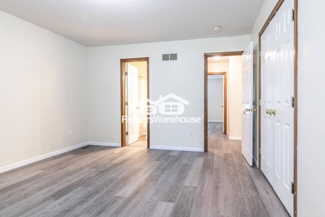 Building Photo - 1500 Galway Ct