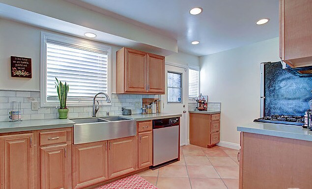 Quartz Countertops - 2315 S Cochran Ave