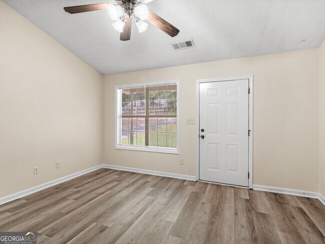 Building Photo - 520 Butler Bridge Dr