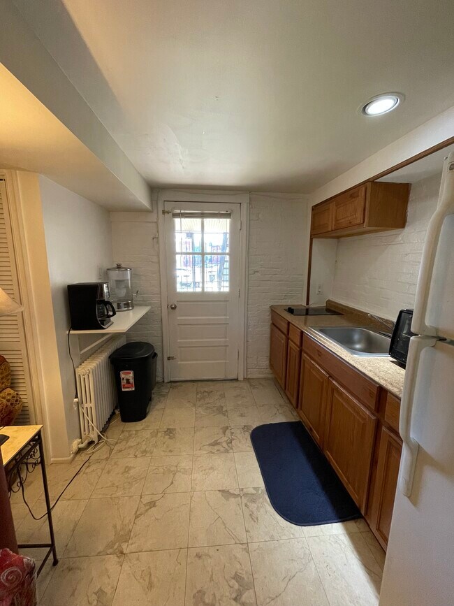 Building Photo - 1145 Morse St NE