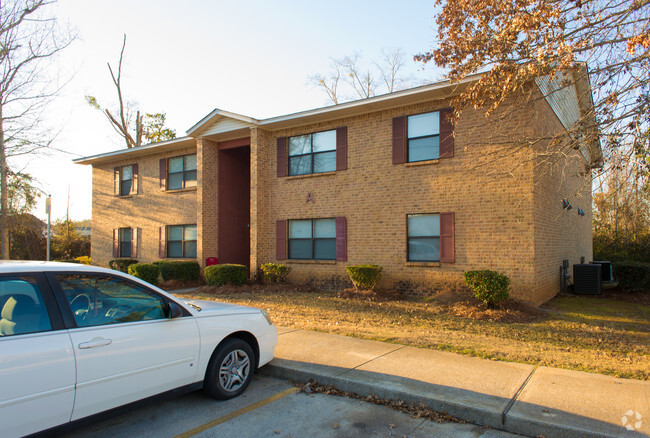 Building Photo - Peachtree Apartments