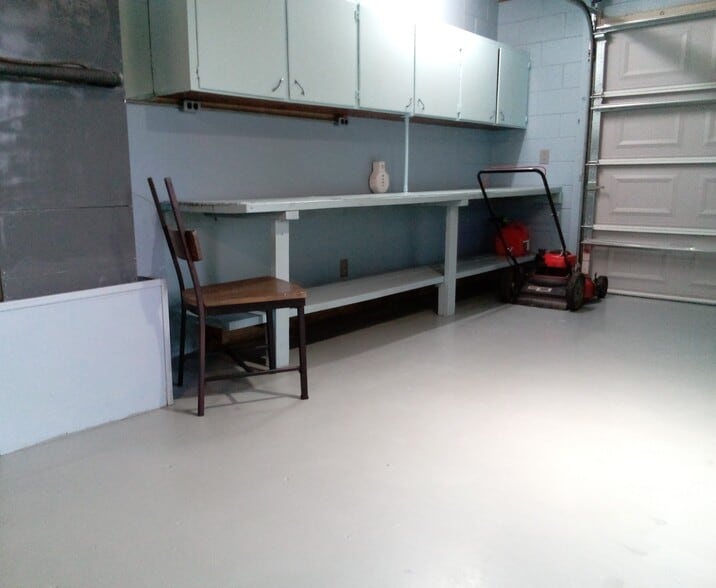 Building Photo - 3695 Dale Ct