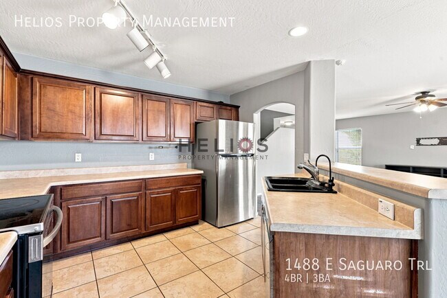 Building Photo - 1488 E Saguaro Trail