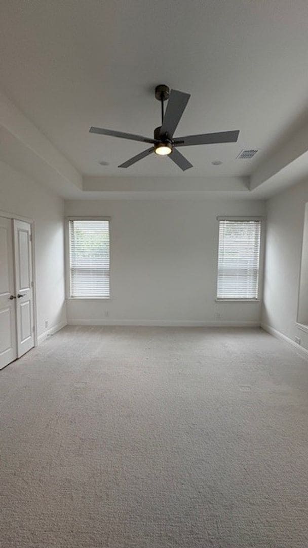 Building Photo - 2 Story Luxury 5 Bedroom Home !!