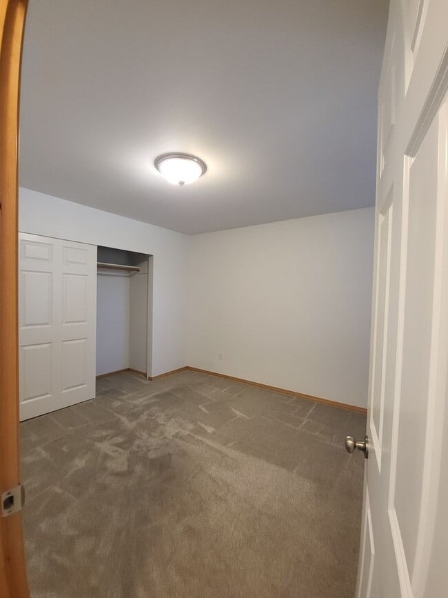 Building Photo - 3 Bedroom 2.5 Bathroom in Napavine