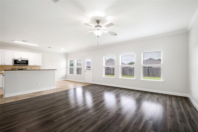 Building Photo - 111 Colthorpe Ln