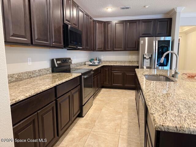 Building Photo - 940 Bear Lake Dr