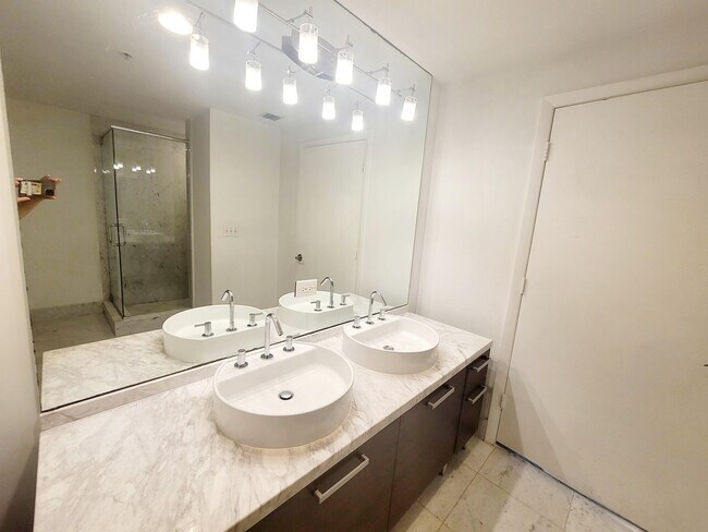 Building Photo - 244 Biscayne Blvd