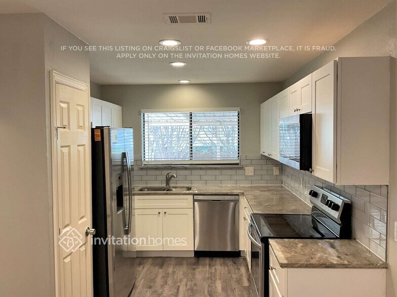 Building Photo - 6224 Vista Wood Dr