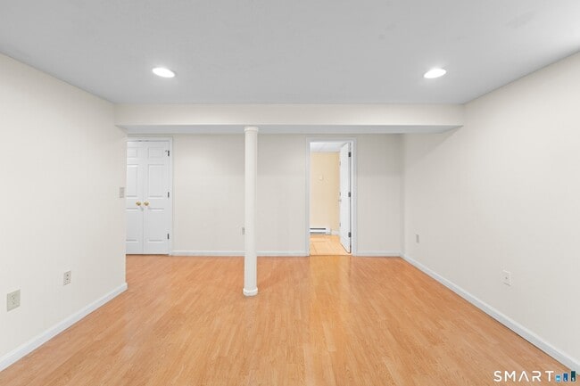 Building Photo - 209 Pne Ln Ext