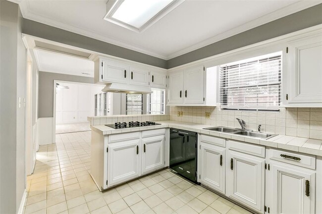 Building Photo - 16019 Stratton Park Dr