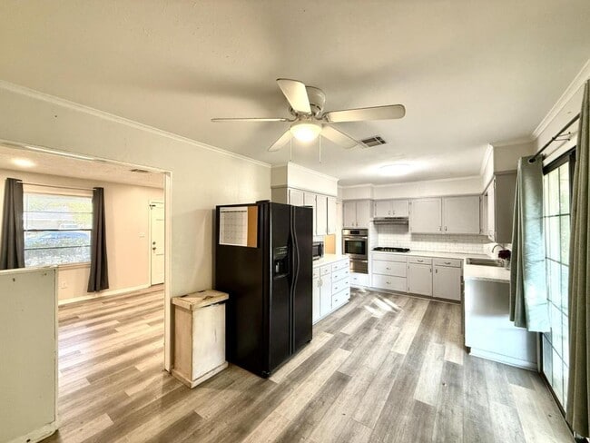 Building Photo - 2843 Kaylin Dr