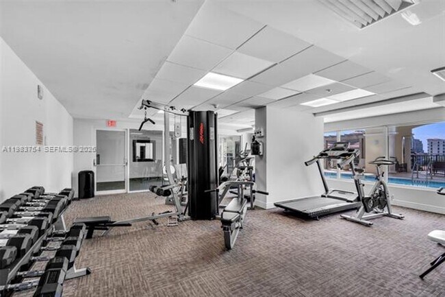 Building Photo - 1627 SW 37th Ave