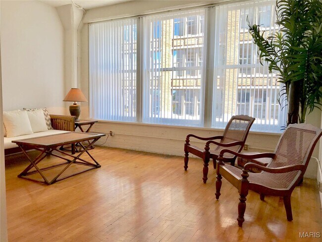 Building Photo - 1709 Washington Ave