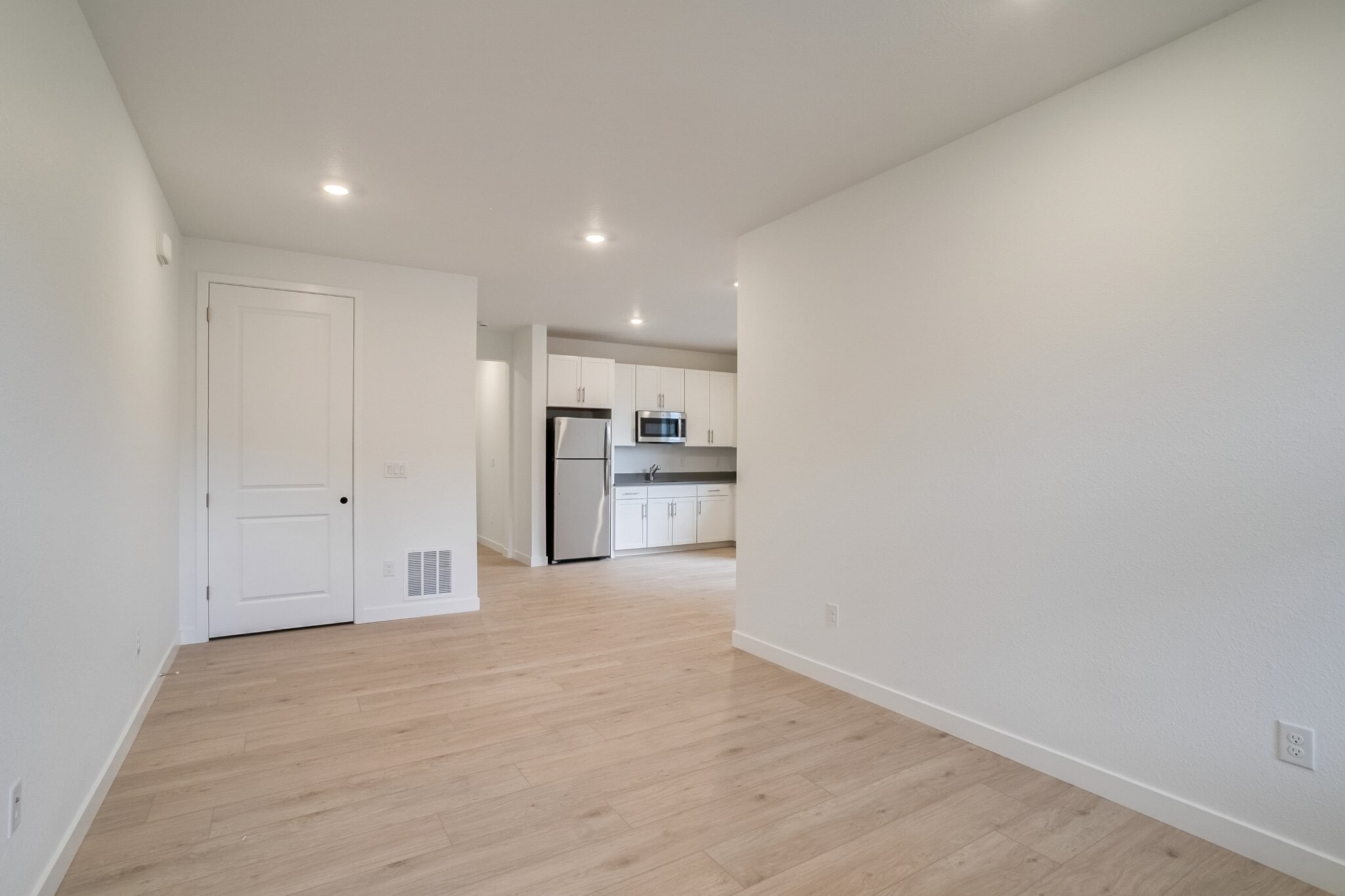Building Photo - 15402 W Dequesne Ave