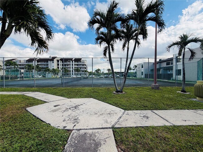 Building Photo - 10296 NW 9th St Cir