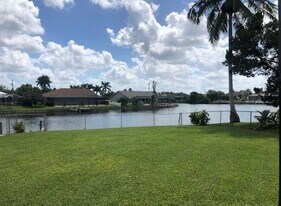 Enjoy the canal/basin view in the peaceful neighborhood. - 2321 SE 5th Ct