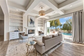 Building Photo - 904 Pont Chartrain Dr