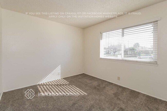 Building Photo - 5443 Andrea Blvd