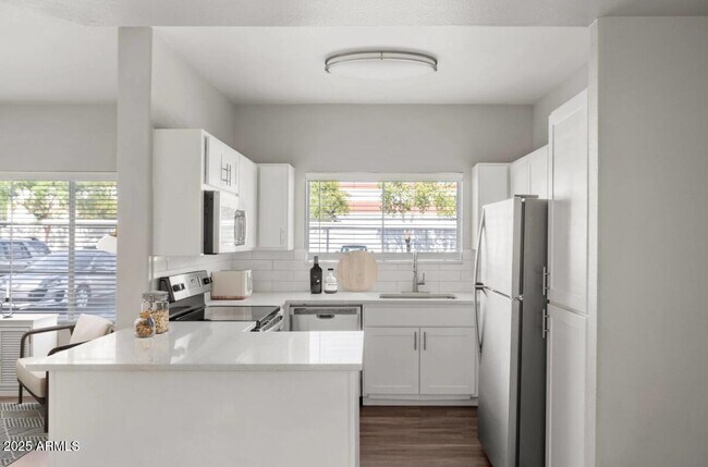 Building Photo - 1250 W Grove Pkwy