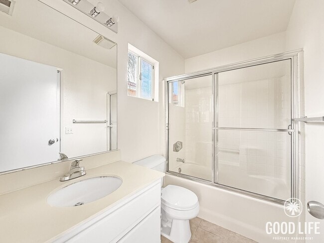 Building Photo - Spacious 3bd/3ba Located in Miramar Ranch North!