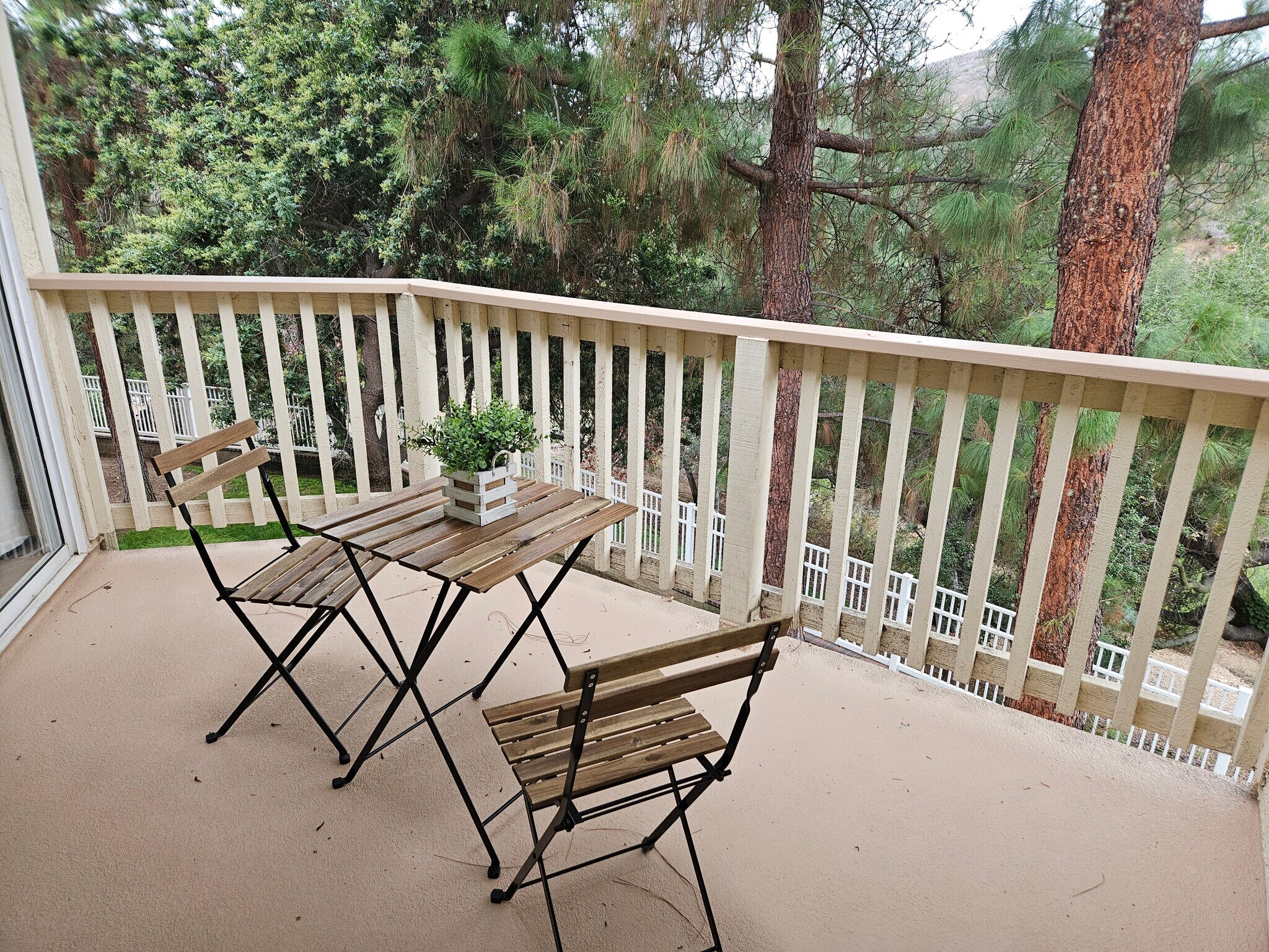 Building Photo - 631 Oak Run Trl