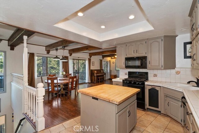 Building Photo - 948 Arbula Dr