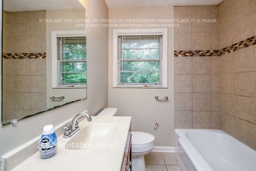 Building Photo - 2751 Flagstone Dr SE