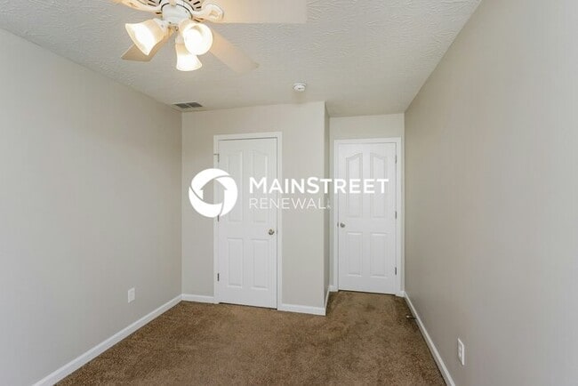 Building Photo - 3 Bedroom Pet-Friendly Home in Nicholasvil...
