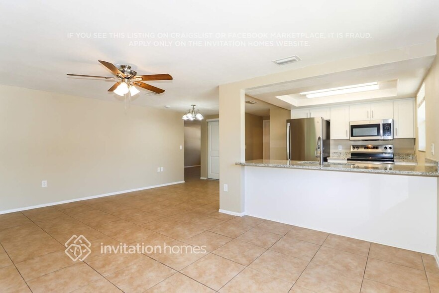 Building Photo - 5809 Elena Dr