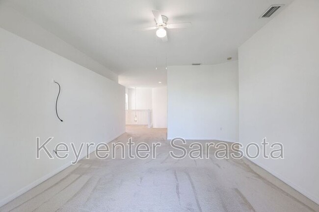 Building Photo - 4480 Streamside Ct