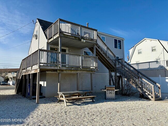 Building Photo - 24 Richard Dr