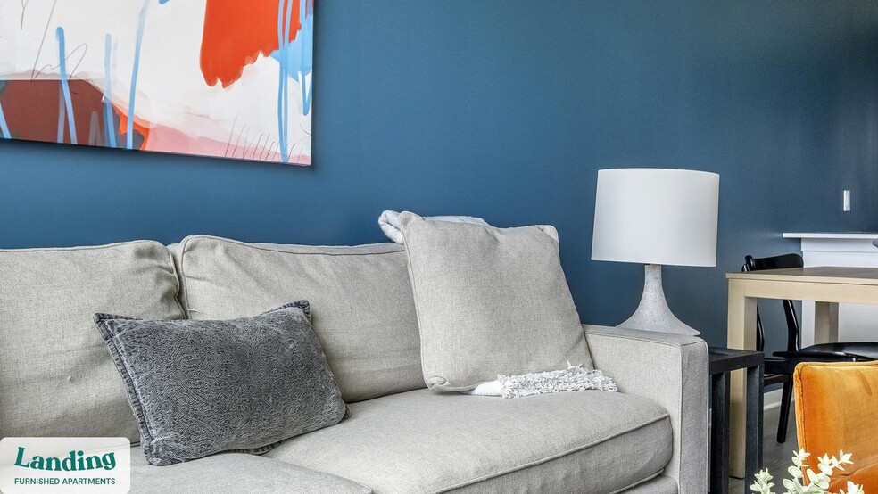 Building Photo - 825 Usener St