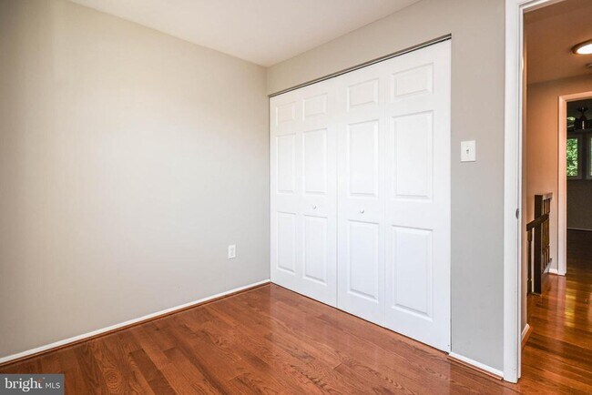 Building Photo - 10231 Millstream Dr
