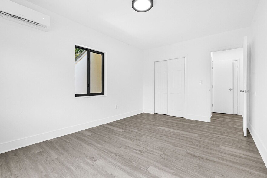 Building Photo - 173 NW 56th St