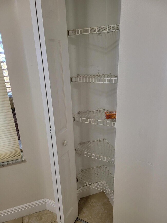 Building Photo - 1138 Coral Club Dr