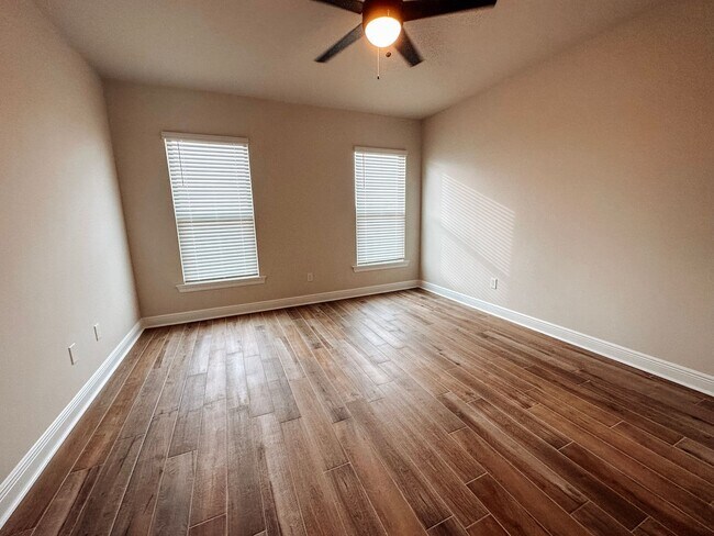 Building Photo - 3/2 House in The Bluffs at Lafayette