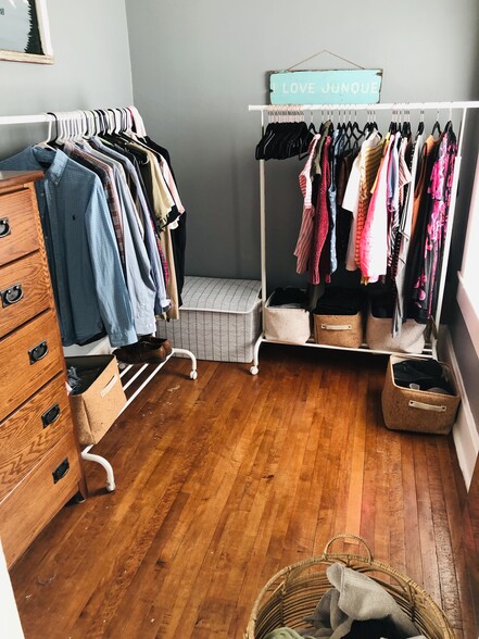 Closet - 911 2nd St S