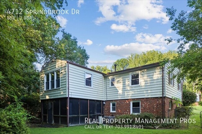 Building Photo - 4712 Springbrook Dr