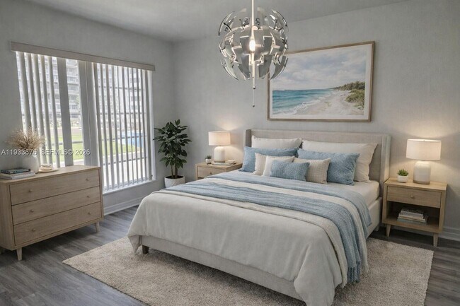 Building Photo - 1600 NE 114th St