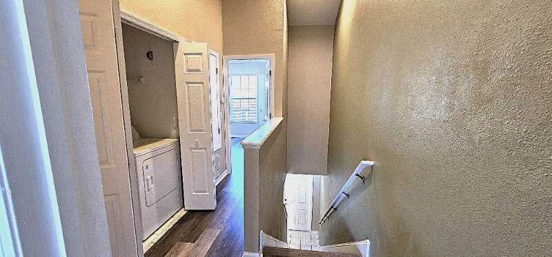 Building Photo - 8775 Christie Dr