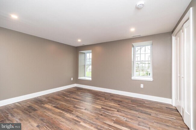 Building Photo - 4844 Old Easton Rd