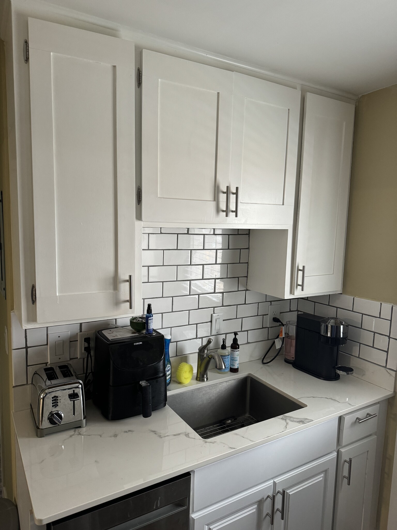 Building Photo - 3325 Stevens St