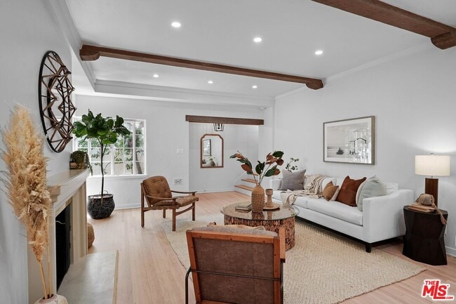 Building Photo - 9677 Charleville Blvd