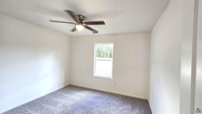 Building Photo - 307 Gazebo Dr