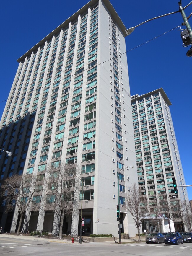 Primary Photo - 3600 N Lake Shore Dr