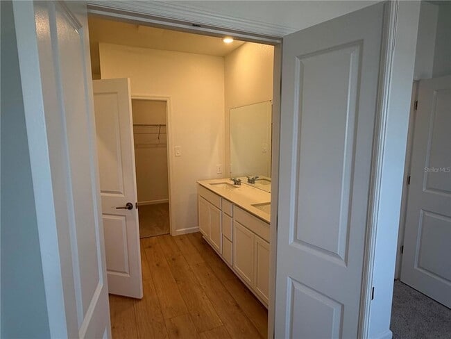 Building Photo - 4377 Vibernum Ave